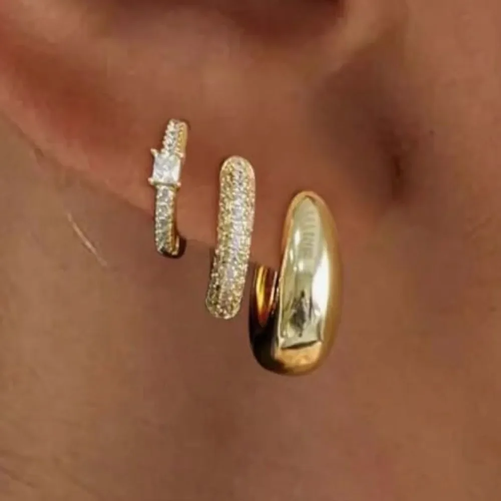 NEW 14K Gold Plated Lightweight Small Gold/Silver Hoop Earrings